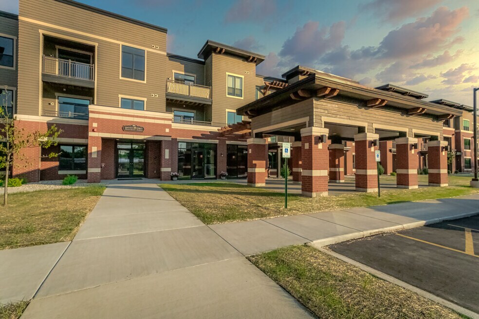 Lincoln Street Apartments