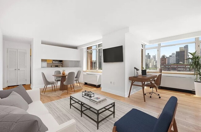 Building Photo - Open-Concept Living in a Prime Location