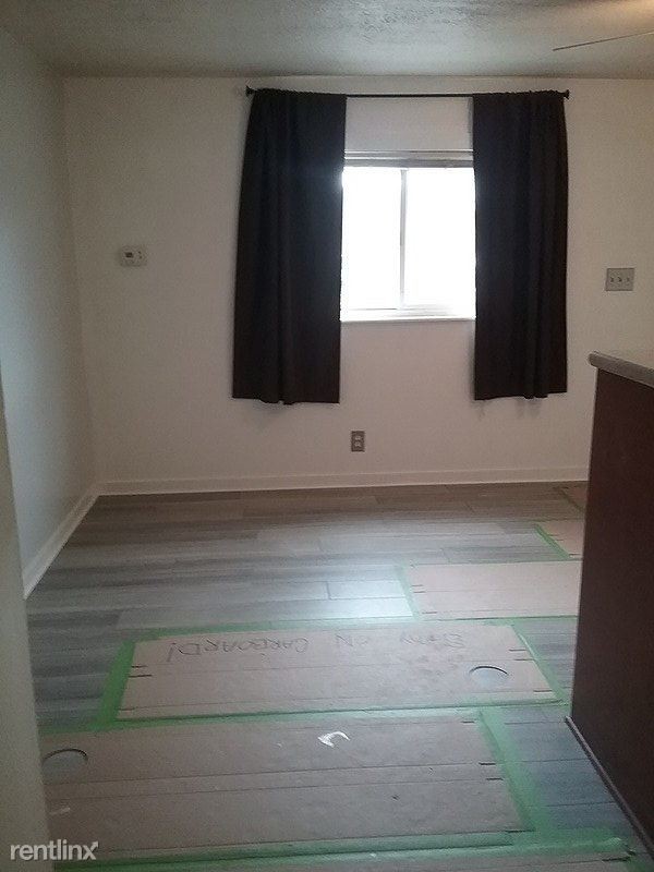 Foto del edificio - 1 br, 1 bath Apartment - 597 Mill Street B