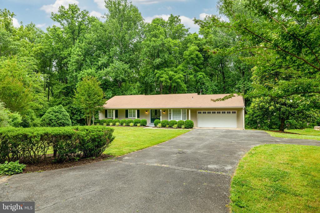 Foto principal - 9622 Cinnamon Creek Dr