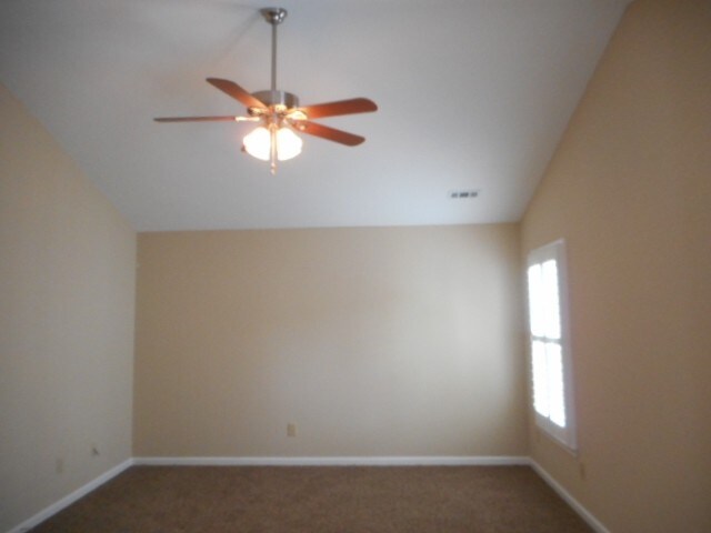 Building Photo - 3109 Southampton Dr