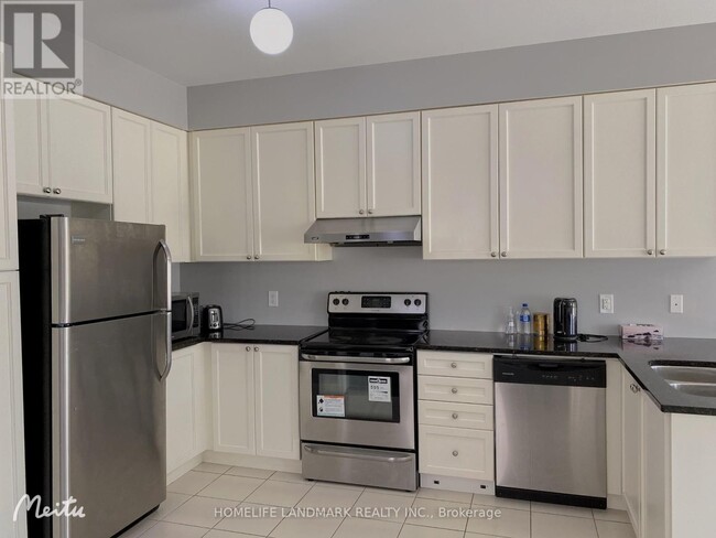 Building Photo - 489 Caboto Trail