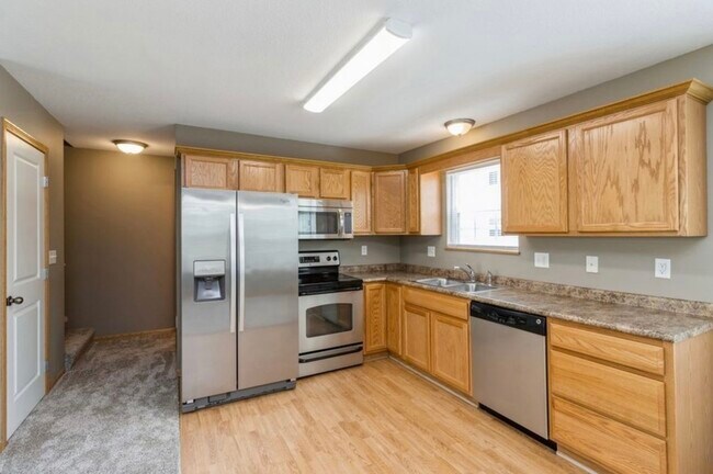 Building Photo - 15204 Greenbelt Dr
