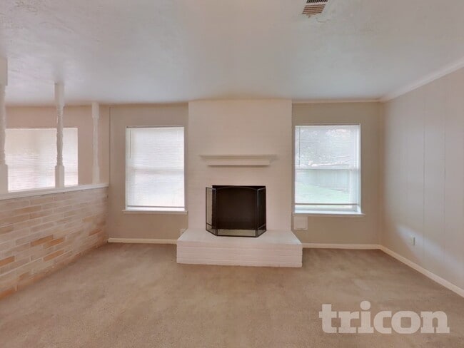 Foto del edificio - 12027 Arrowhead Glen Dr