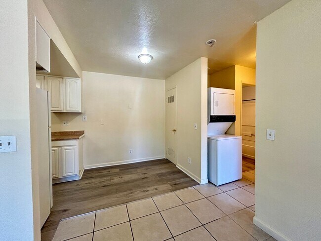 Foto del edificio - 2777-2783 Meadowview Rd