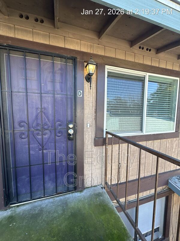 Foto del edificio - 810 S Court St