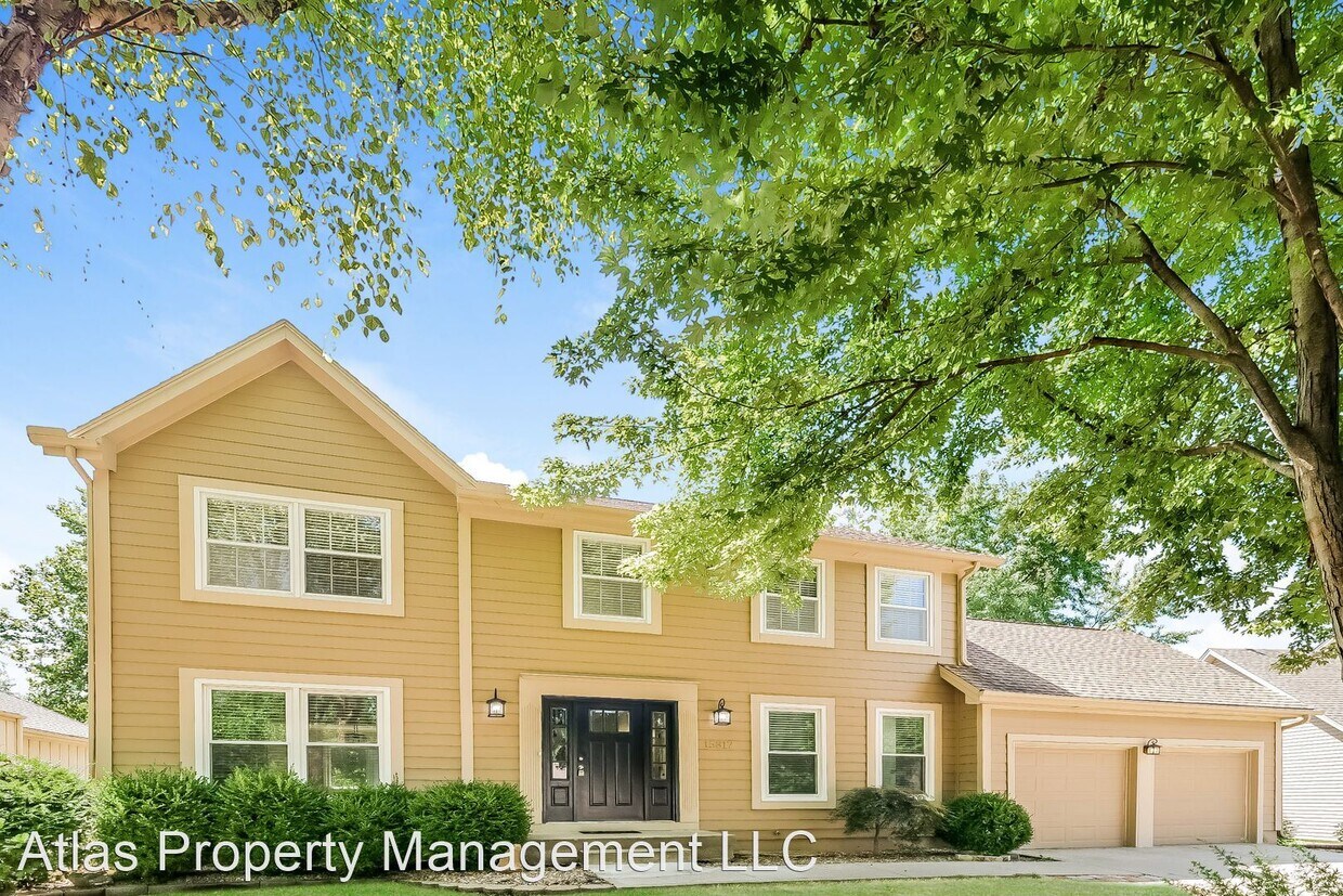 Primary Photo - 4 br, 3 bath House - 15817 W 150th Ter