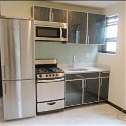 Primary Photo - 240 E 28th St
