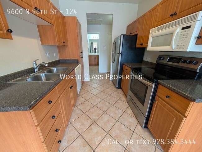 Foto del edificio - 9600 N 96th St