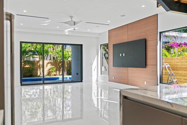 Foto del edificio - 1314 NE 13th Ave