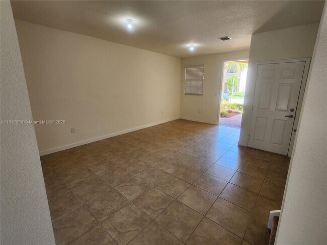 Foto del edificio - 3804 SE 3rd St