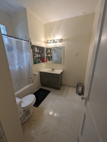 Foto del edificio - 621 W Buckingham Pl