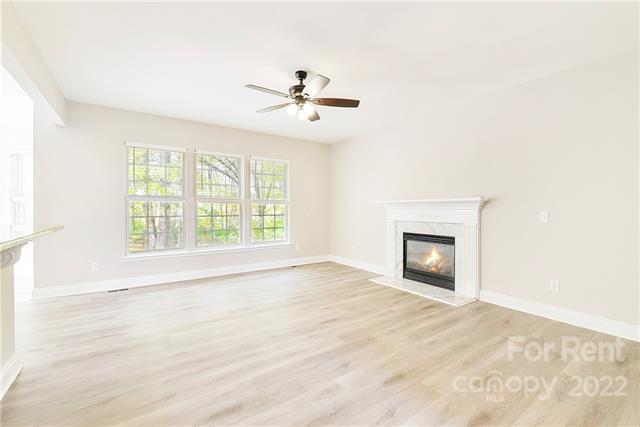 Foto del edificio - 4729 Buckminster Ct