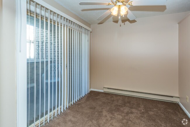 2HAB, 1BA - Oak Glen Apartments