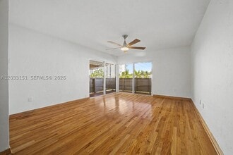 Building Photo - 1205 Mariposa Ave