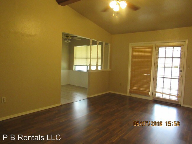 Foto del edificio - 3 br, 2 bath House - 104 SE Trenton Road