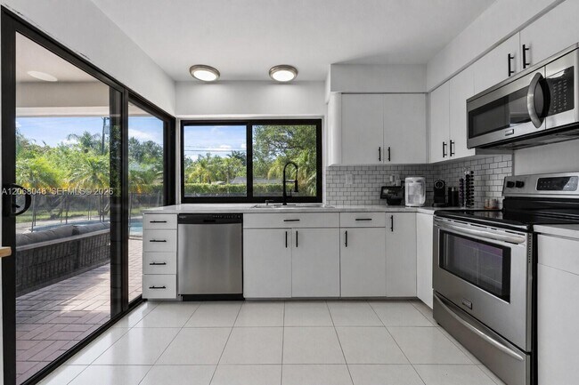 Foto del edificio - 8620 SW 159th St
