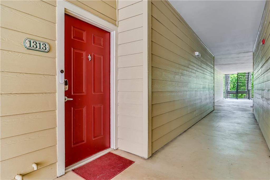Foto principal - 2320 Gracy Farms Ln