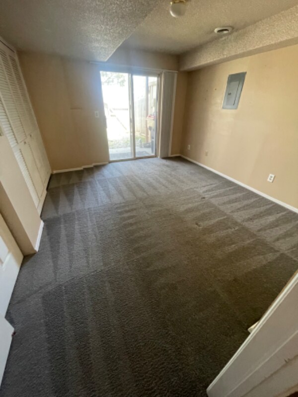 Primary Photo - 6845 Goldcrest Ct