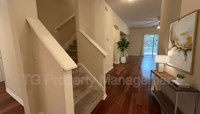 Foto del edificio - 5868 Brush Hollow Rd