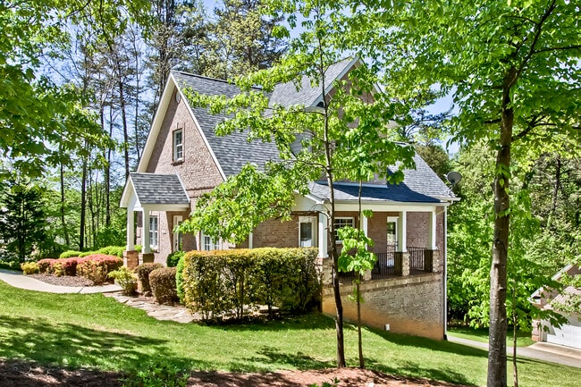 Building Photo - 111 Daleyuhski Way