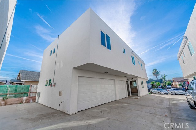 Foto del edificio - 1183 E 59th Pl