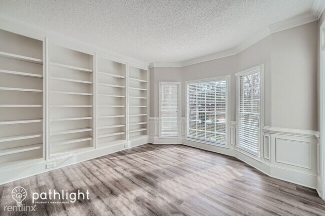 Foto del edificio - 4 br, 2.5 bath House - 613 Heartwood Way S...