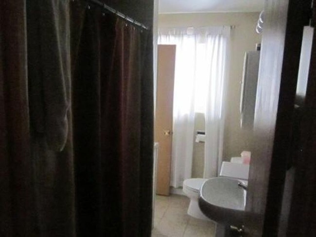 Foto del edificio - 8701 W. Denver Avenue - 3 Bedroom Home
