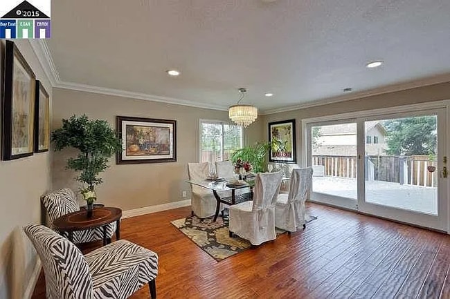 Building Photo - 845 Glenhill Dr