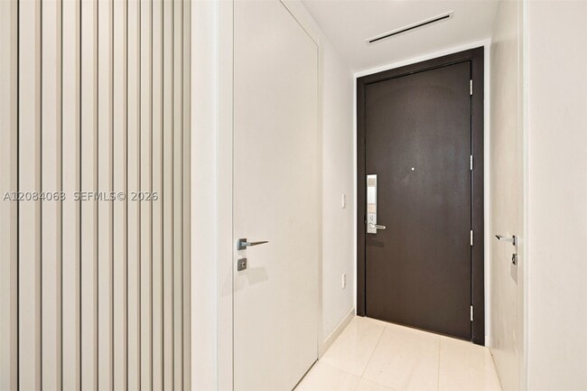 Building Photo - 300 Biscayne Blvd