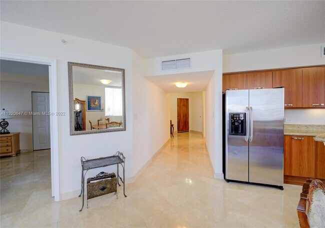 Foto del edificio - 2011 N Ocean Blvd