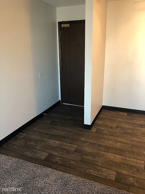 Building Photo - 2 br, 1 bath Apartment - 405 4th Street 21