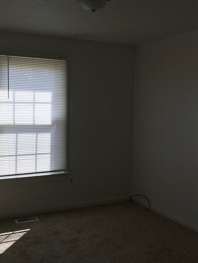 Building Photo - 414 B Timmy Lane