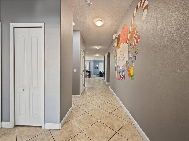 Foto del edificio - 8854 Candy Palm Rd