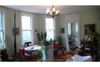 Building Photo - 714 Wyndhurst Ave