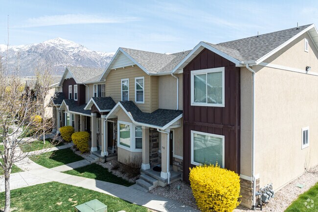 Foto del edificio - The Cove at Pleasant View
