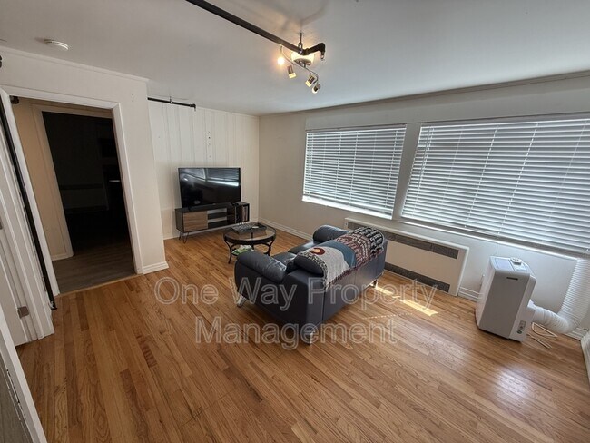 Foto del edificio - 1012 8th St