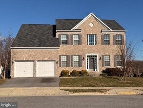 Building Photo - 10604 Sir Brendan Ave