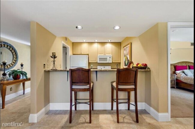 Foto del edificio - 2 br, 2 bath Condo - 5063 Sherwood Ln