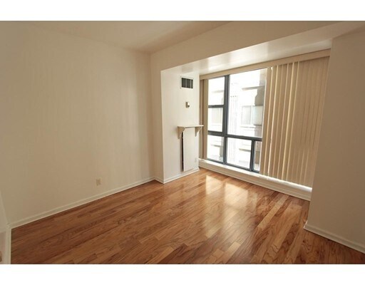 Foto del edificio - 170 Tremont St