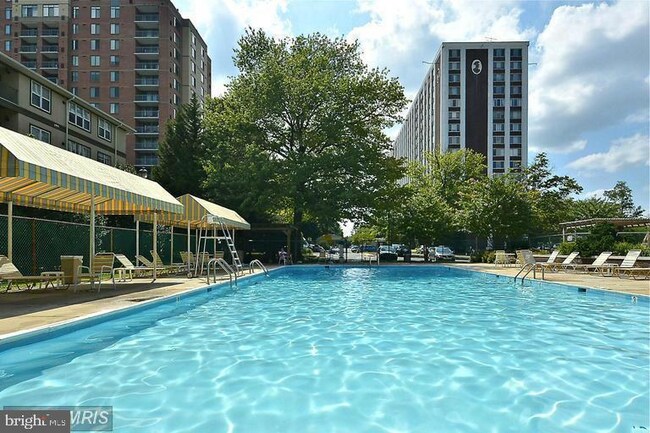 Foto del edificio - 11801 Rockville Pike
