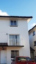 Building Photo - 950 SW 104th Ct