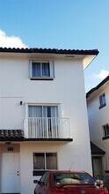 Building Photo - 950 SW 104th Ct