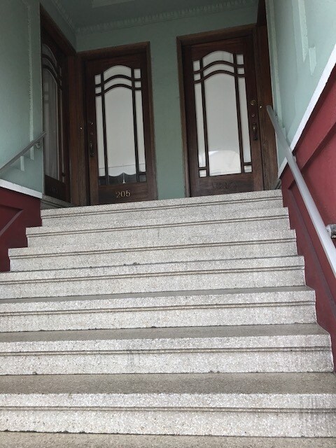 Building Photo - 205 Irving St