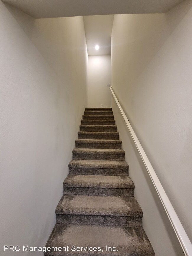 Foto del edificio - 3 br, 3.5 bath House - 18447 W. Montage Lane
