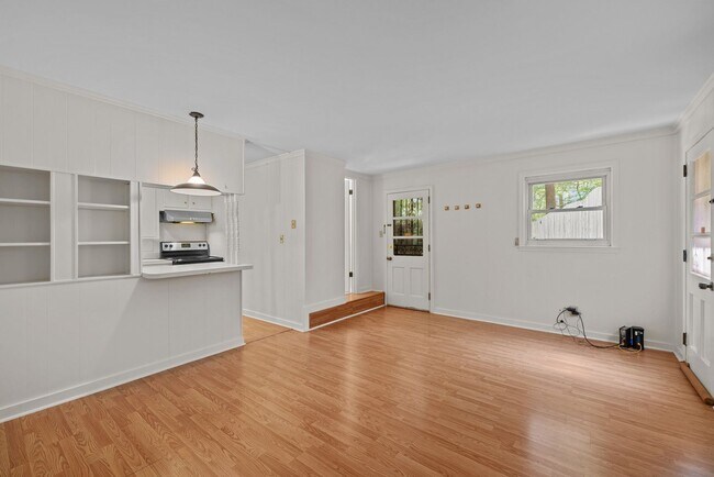 Foto del edificio - Charming 1 Bedroom Home near Duke University