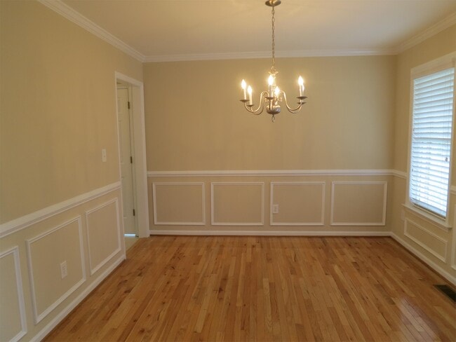 Photo - 305 Cinnamon Way House