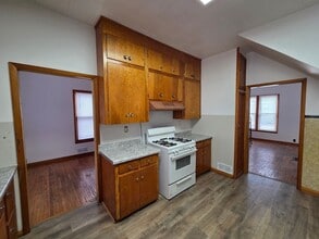 Building Photo - 2121 Walnut St