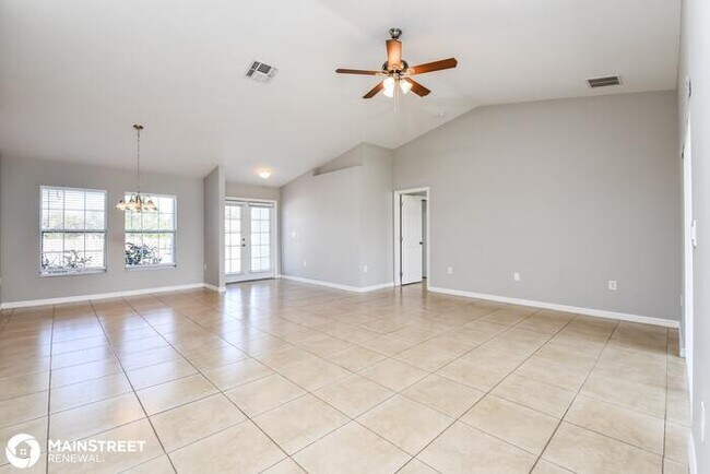 Foto del edificio - 3317 20th St W, Lehigh Acres, FL 33971
