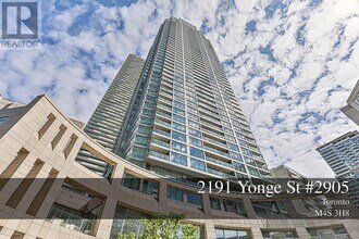 Building Photo - 2191 Yonge St